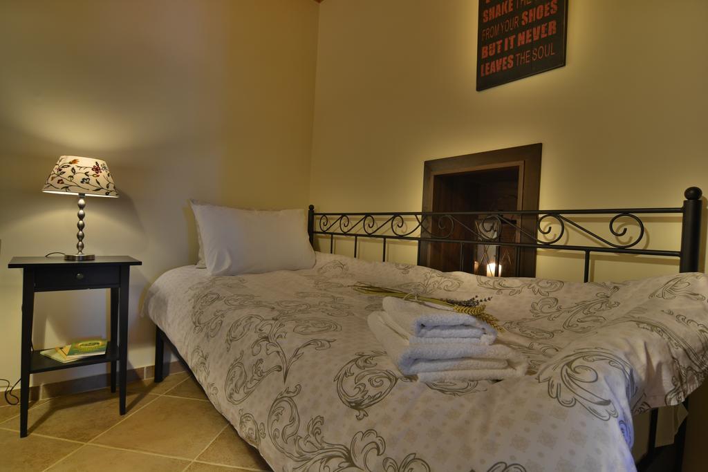 Gartagani Guest House สเตมนิตซา ภายนอก รูปภาพ