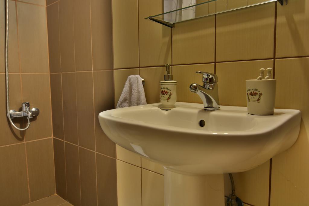 Gartagani Guest House สเตมนิตซา ภายนอก รูปภาพ
